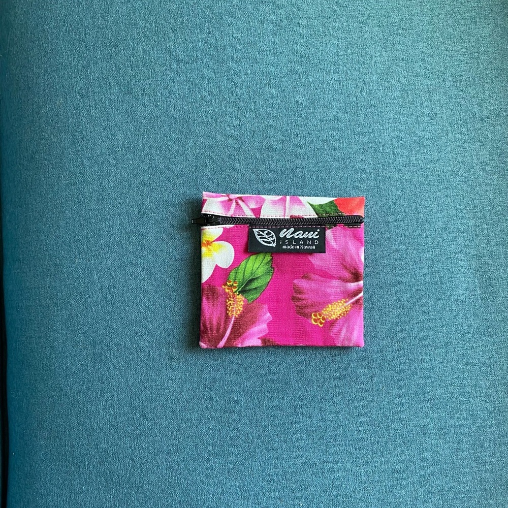 Maui Island pink coin pouch